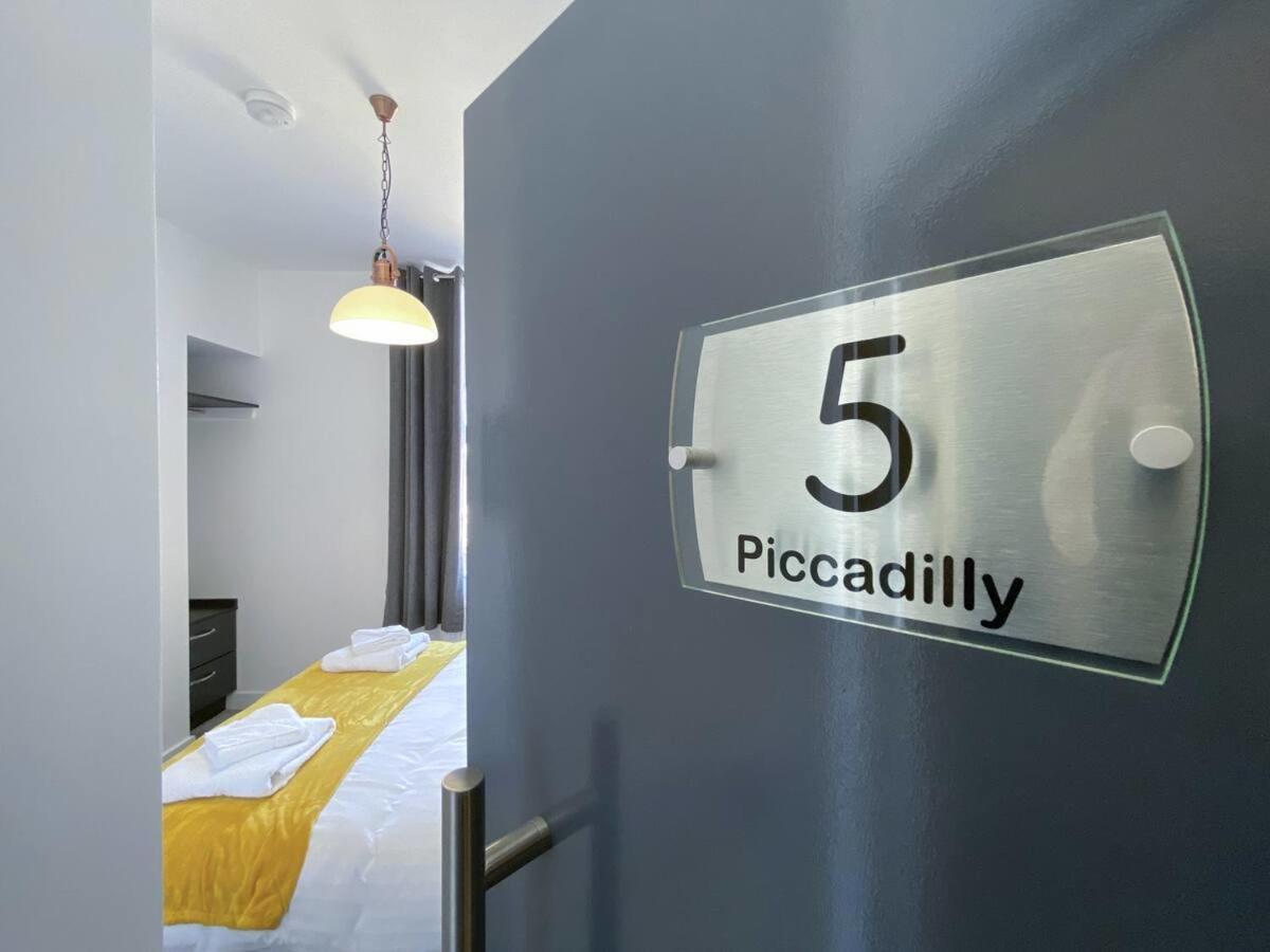 Piccadilly By Pureserviced بلايموث المظهر الخارجي الصورة